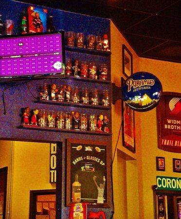 Sidelines Restaurant & Sports